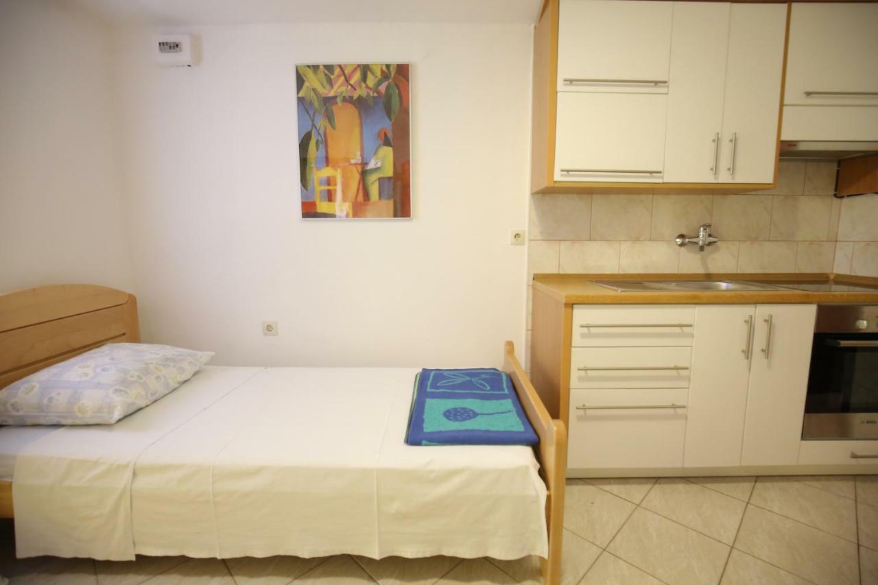Apartments Paleka Petrčane Exterior foto
