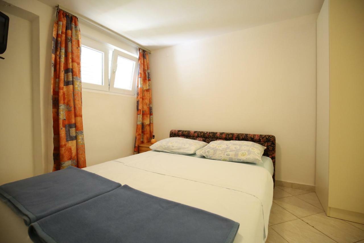 Apartments Paleka Petrčane Exterior foto